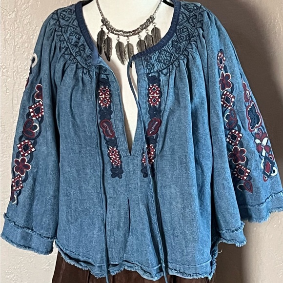 Free People Tops - Free People Sun Valley Embroidered Denim Blouse